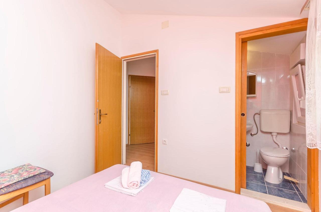 Apartments Mira I Vodice Exterior foto