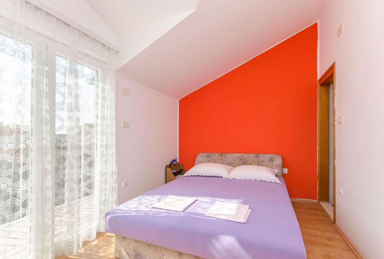 Apartments Mira I Vodice Exterior foto